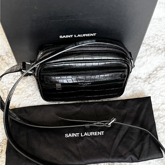 Saint Laurent Black Leather Croc Embossed Crossbody Camera  Bag - Picture 4 of 15